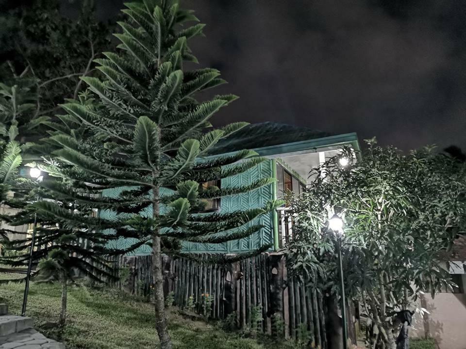 Casa De Miguelitos Hotel Tagaytay City Exterior foto